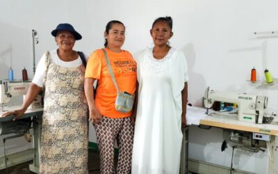 Mujeres que transforman su futuro: confeccionistas de Mingueo impulsadas por GECELCA tejen desarrollo para sus familias y su región